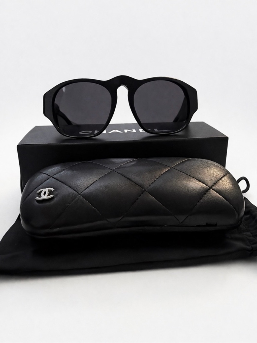 CHANEL Black women’sDesigner Sunglasses with Quilted Case and Box